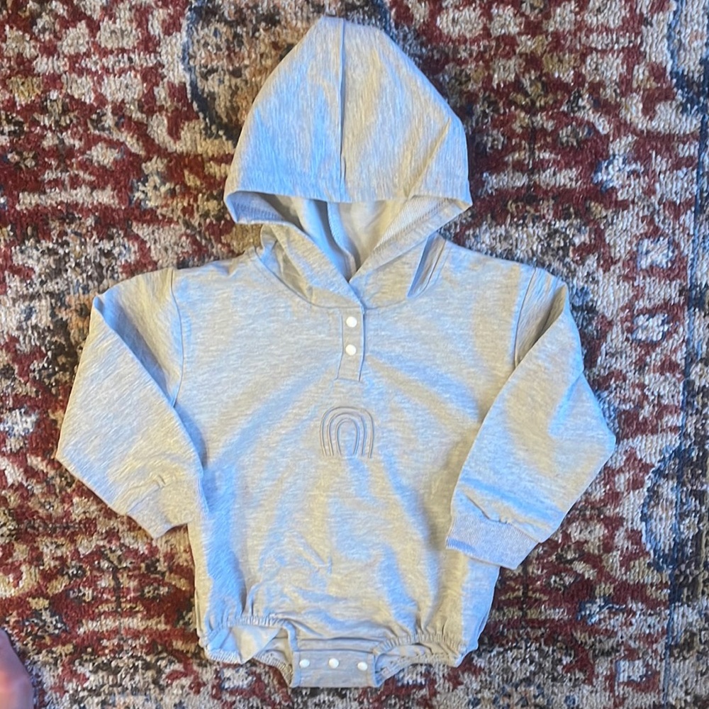 NEW LAST ONE!!!!   Gray hoodie onesie bodysuit snap bottom size 3T